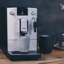 NICR 560 Caferomatica -Café Séries Boutique 105021 105021 nivona nicr 560 weiss chrom mood 1